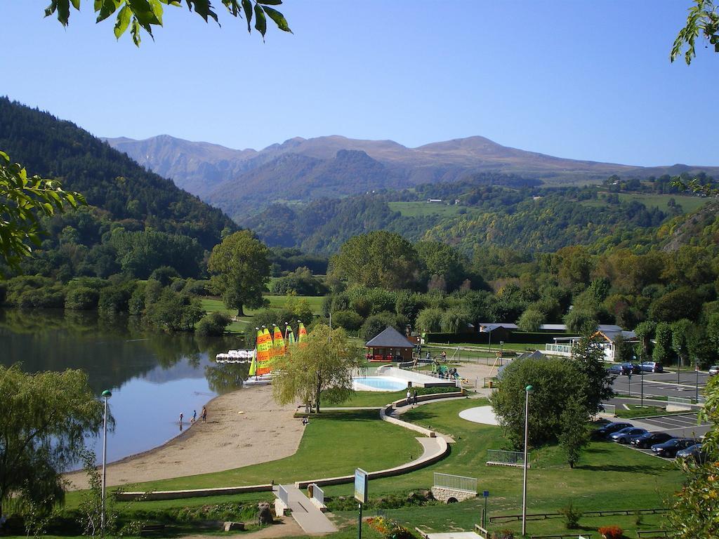 Logis Hotel Le Beau Site Chambon-sur-Lac Exteriér fotografie